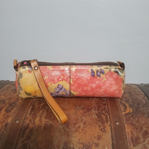 Floral Patricia Nash Wristlet - Picture 3 of 11